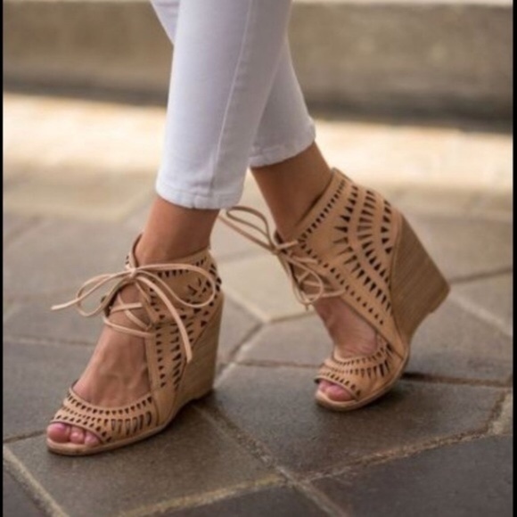 Jeffrey Campbell Shoes - Jeffrey Campbell Wedge Heels 8.5 Rodillo Tan Cutou
